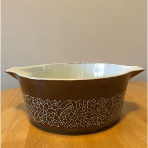 Pyrex Woodland Baking Casserole 2.5L 475 B (no lid)